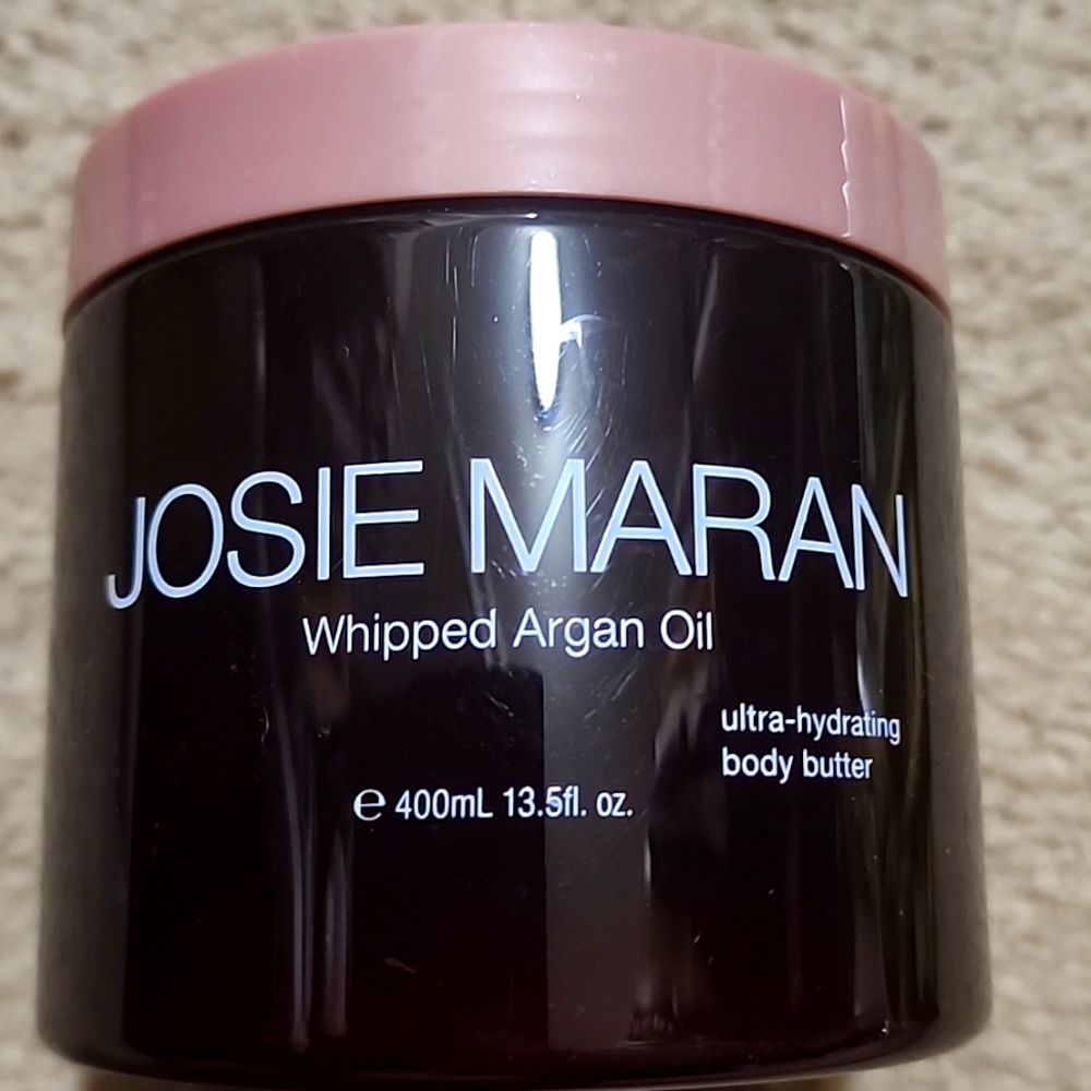 Josie maran